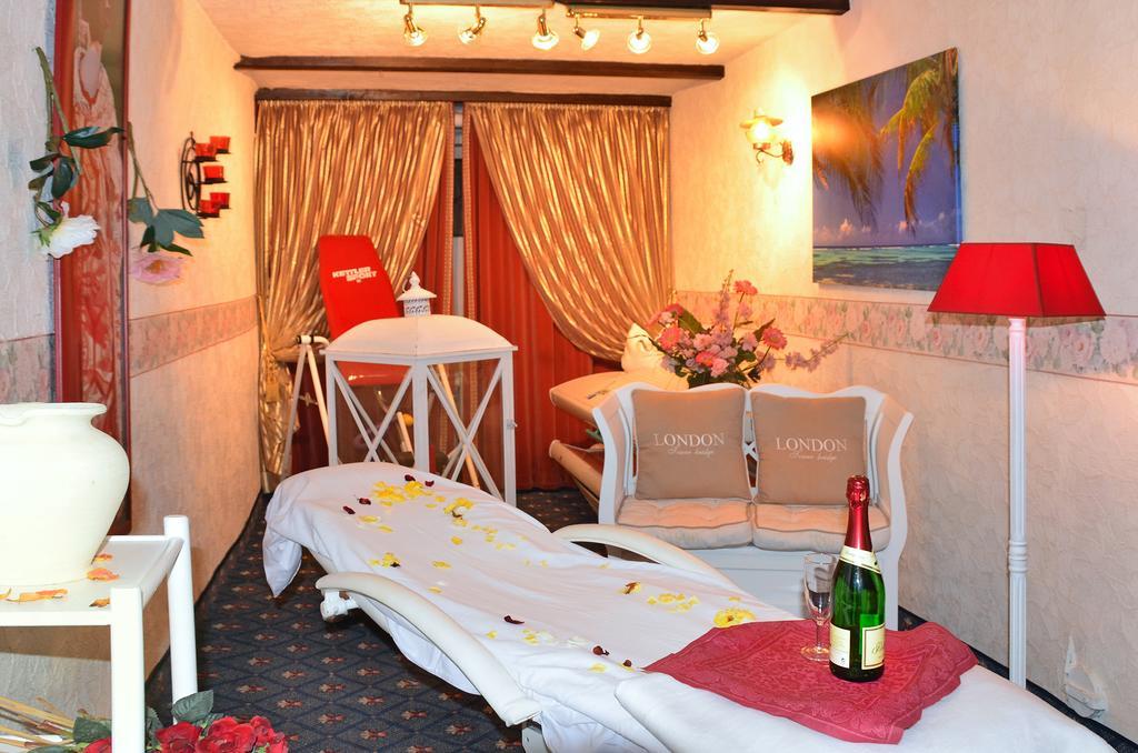 באד סקסה Wellness Und Romantik Hotel Helmboldt מראה חיצוני תמונה